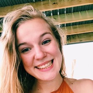 Meet your Posher, Amelia